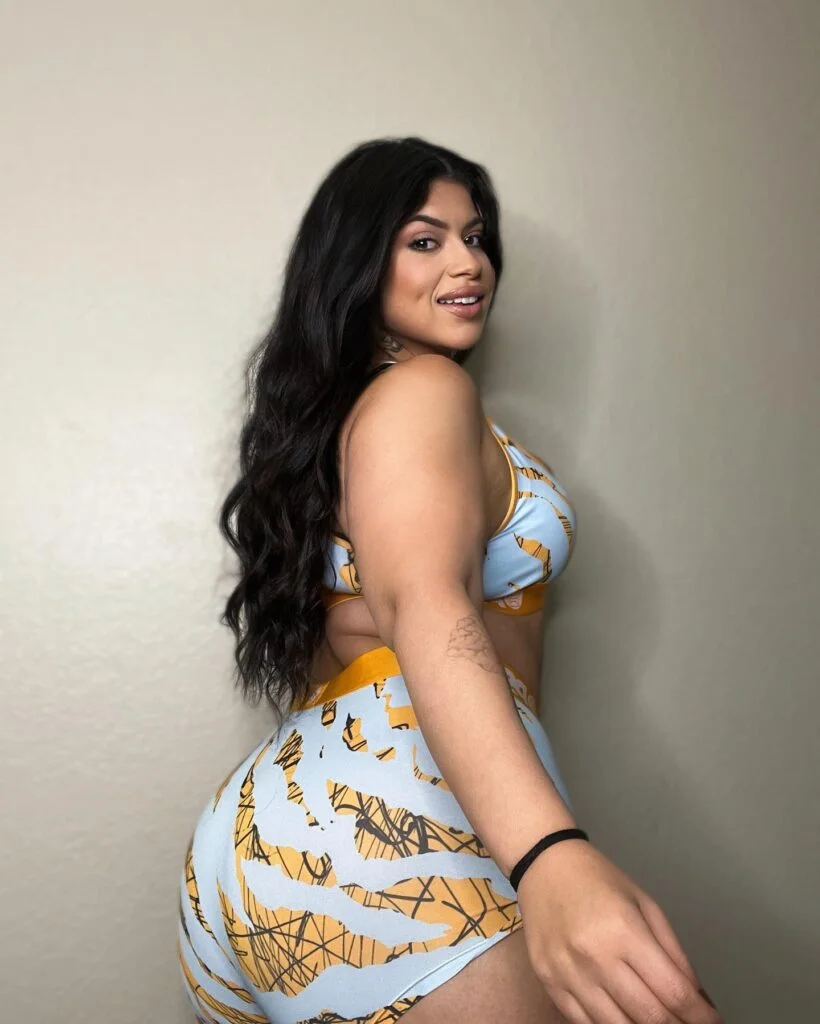 Acxion Pill Ingredients, Side Effects Warning & User Reviews 5 Mexican diet pill model on Tiktok